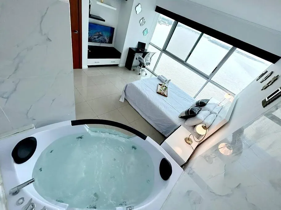 Apartment Ecusuites Vista Rio Jacuzzi Privado Wyndham 802 Guayaquil