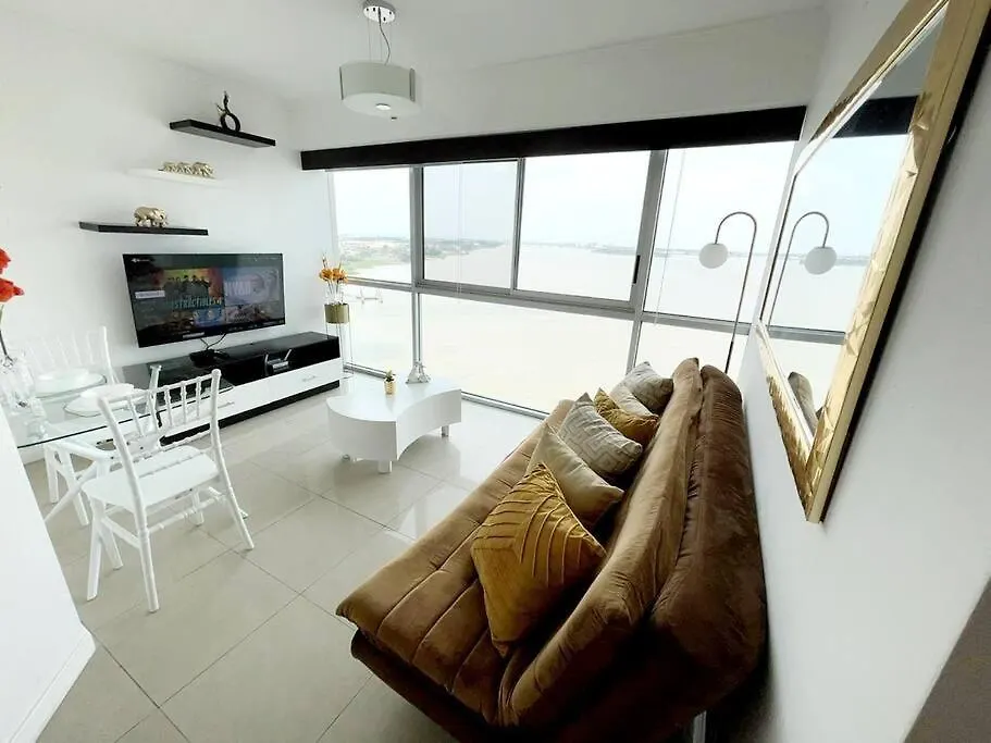 Ecusuites Vista Rio Jacuzzi Privado Wyndham 802 Guayaquil Apartment