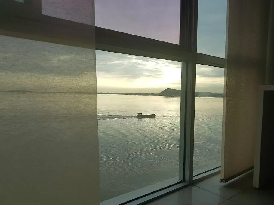 Apartment Ecusuites Vista Rio Jacuzzi Privado Wyndham 802 Guayaquil