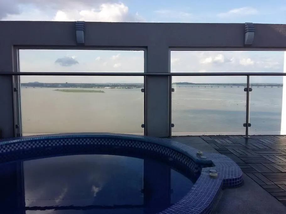 Ecusuites Vista Rio Jacuzzi Privado Wyndham 802 Guayaquil
