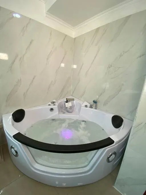 Ecusuites Vista Rio Jacuzzi Privado Wyndham 802 Guayaquil Ecuador