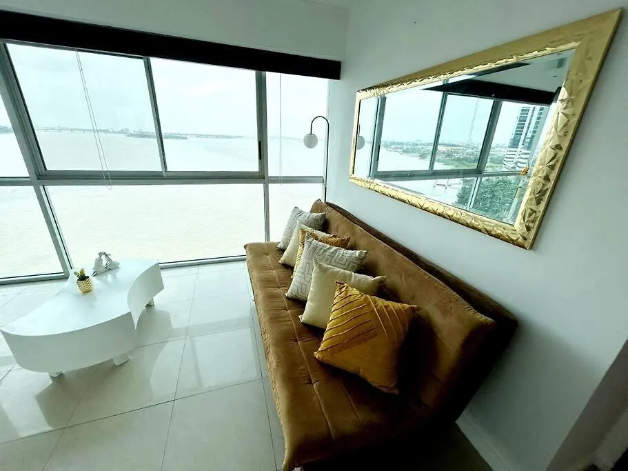 Ecusuites Vista Rio Jacuzzi Privado Wyndham 802 Guayaquil Apartment